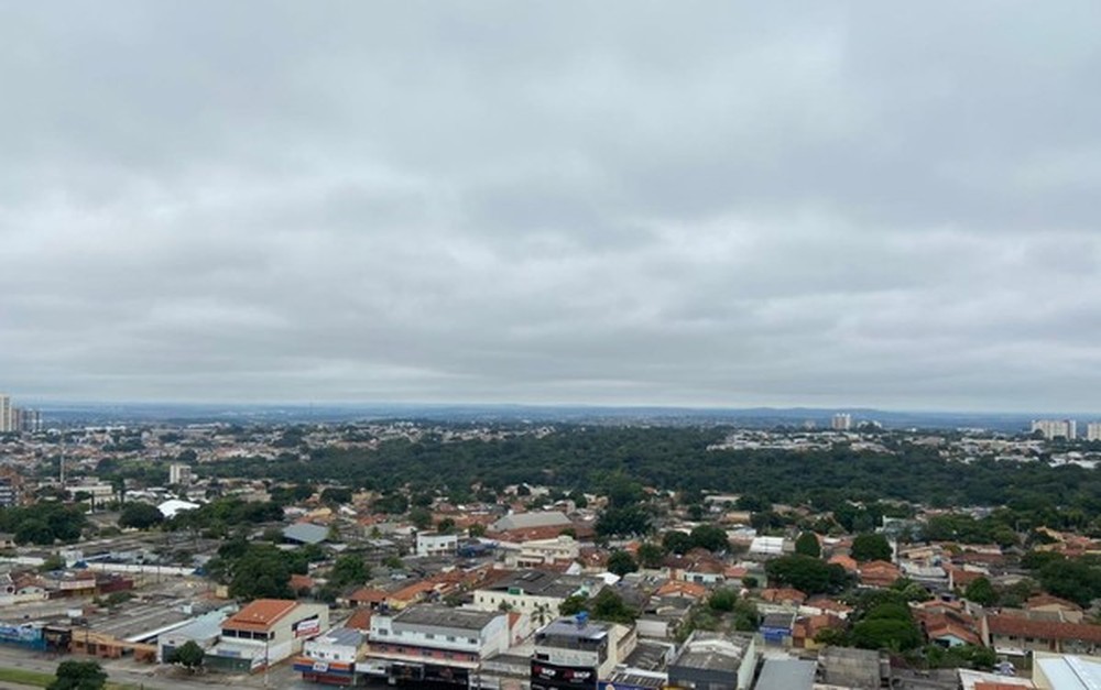 Frente fria pode diminuir o calor e trazer chuva a Goiás; veja quando